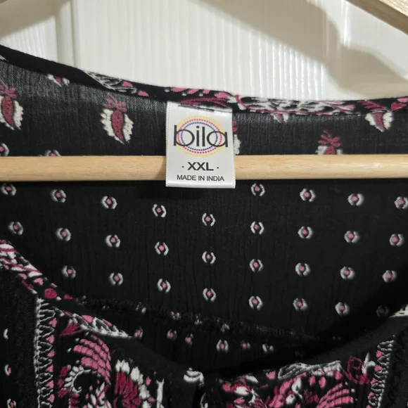 Bila Black and Pink Paisley Blouse XXL - Picture 2 of 5
